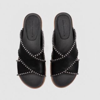 ザラ(ZARA)のザラ ビーズ サンダル 完売品 39(サンダル)