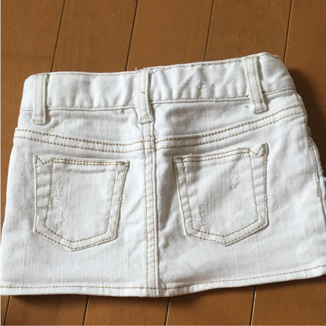 GAP Kids(ギャップキッズ)のホワイトスカートGAP キッズ/ベビー/マタニティのキッズ服女の子用(90cm~)(スカート)の商品写真