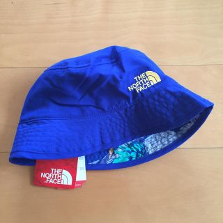 ザノースフェイス(THE NORTH FACE)のノースフェイス☆新品リバーシブル帽子53cm(帽子)