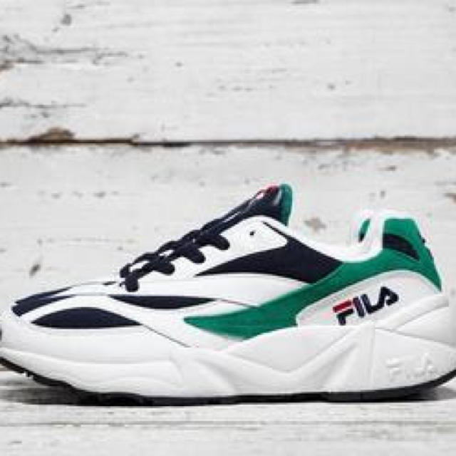 FILA(フィラ)のFILA venom フィラ ダッドスニーカー 日本未発売 メンズの靴/シューズ(スニーカー)の商品写真