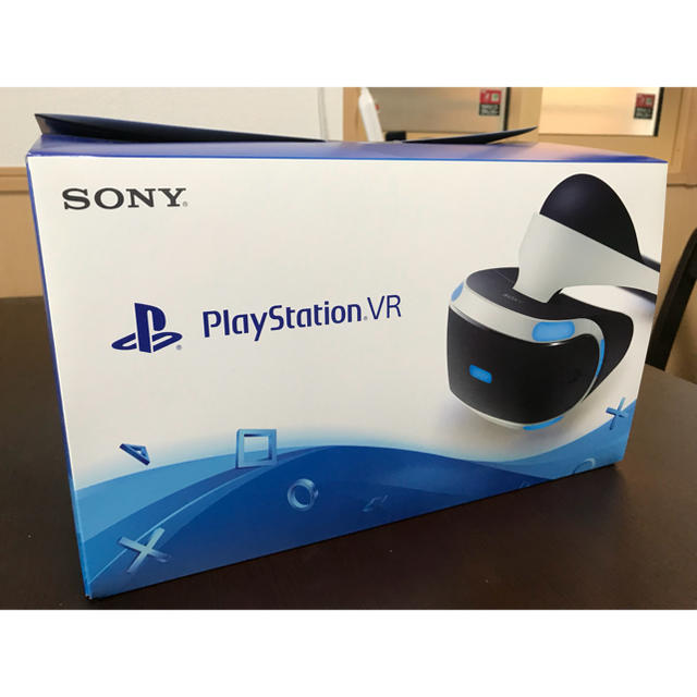 PlayStation VR(プレイステーションヴィーアール)の【送料無料】PSVR 旧型 カメラ非同梱版＋PlayStationカメラ エンタメ/ホビーのゲームソフト/ゲーム機本体(家庭用ゲーム機本体)の商品写真