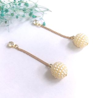 貼るピアス ハンドメイド(イヤリング)