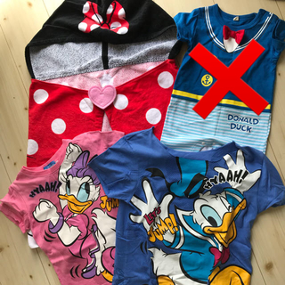 ディズニー(Disney)のミニーフード付きタオル&ドナルドTシャツセット(Tシャツ(半袖/袖なし))