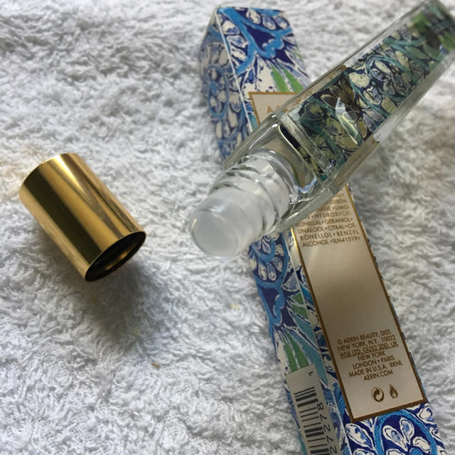 Estee Lauder(エスティローダー)のAERIN エアリン ロールオン香水 新品 コスメ/美容の香水(香水(女性用))の商品写真