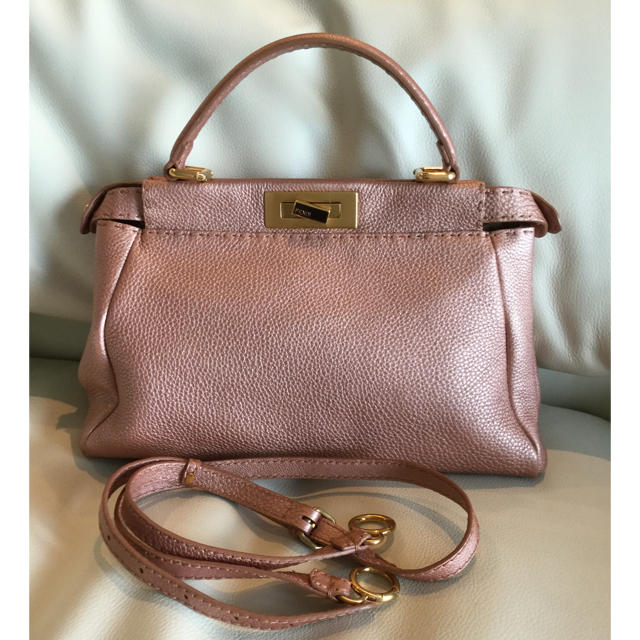 FENDI - フェンディ💖セレリアピーカブー美品ご奉仕品の通販 by リン's closet(限定shop)｜フェンディならラクマ