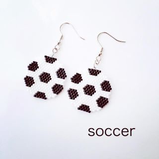 サッカーボール ピアス ( イヤリング スポーツ サッカー ワールドカップ )(ピアス)