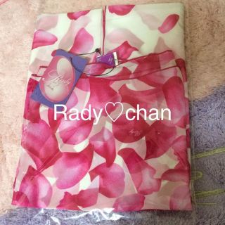 Rady - Rady♡レア♡旧花びら スカーフ ストールの通販 by Rady♡chan ...