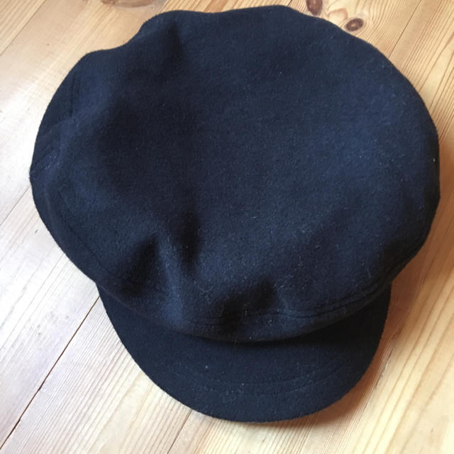 GU(ジーユー)の黒キャスケット レディースの帽子(キャスケット)の商品写真