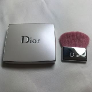 クリスチャンディオール(Christian Dior)のくぅくん様専用です。(フェイスパウダー)