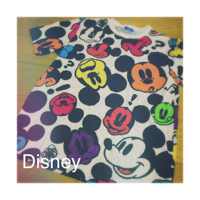 Disney(ディズニー)のmickey Tシャツ レディースのトップス(Tシャツ(半袖/袖なし))の商品写真