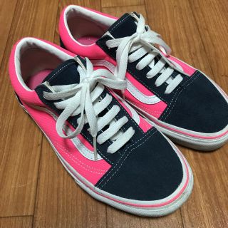 ヴァンズ(VANS)のvans ピンク us4.5(スニーカー)