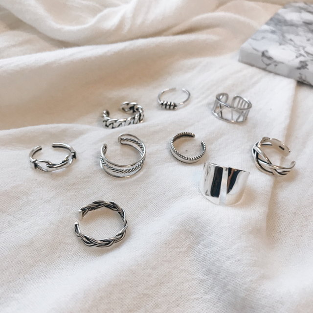 シルバー925💍ローマナンバーリング 調整可能◎ レディースのアクセサリー(リング(指輪))の商品写真