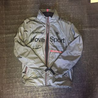 デサント(DESCENTE)のmove sport ウォーマー Mサイズ 上のみ(マウンテンパーカー)