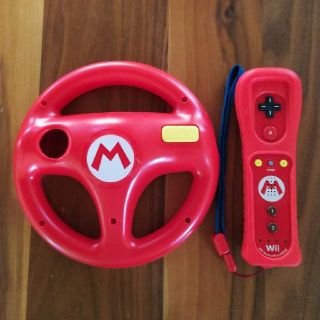 ウィーユー(Wii U)のマリオカート用マリオハンドル、wiiリモコンプラス マリオエディション(その他)