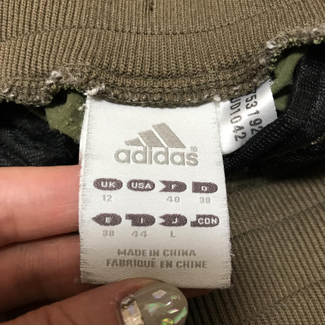 adidas(アディダス)のアディダス  サイズL パンツ レディースのパンツ(クロップドパンツ)の商品写真