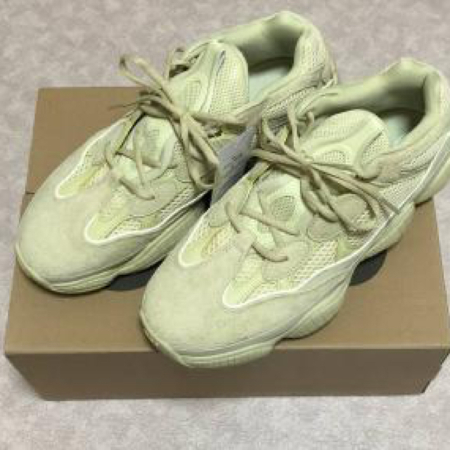 adidas(アディダス)の［kasumi様 専用］YEEZY 500 SUPERMOON YELLOW レディースの靴/シューズ(スニーカー)の商品写真