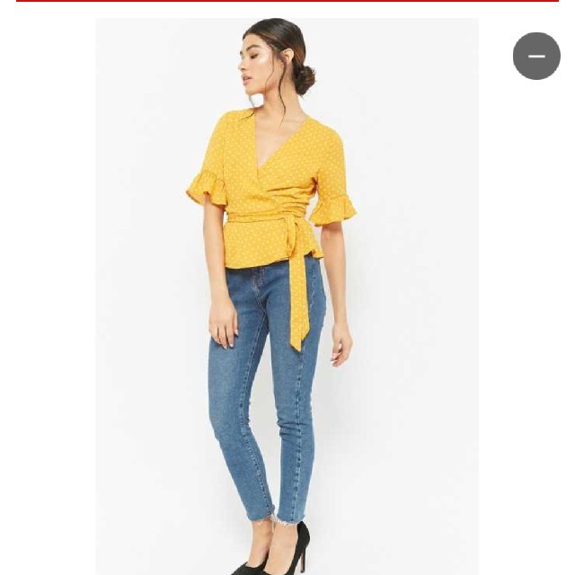 FOREVER 21(フォーエバートゥエンティーワン)のポルカドット ブラウス レディースのトップス(シャツ/ブラウス(半袖/袖なし))の商品写真