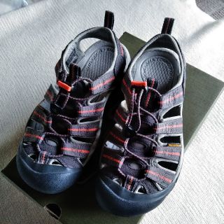 キーン(KEEN)の花様 KEEN サンダル 23cm(サンダル)