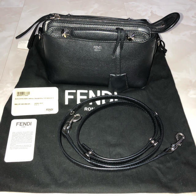 FENDI(フェンディ)のfendi バイザウェイ  レディースのバッグ(ショルダーバッグ)の商品写真