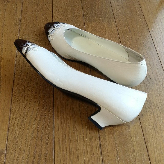 LANVIN(ランバン)のLANVIN　パンプス　23.5cm レディースの靴/シューズ(ハイヒール/パンプス)の商品写真