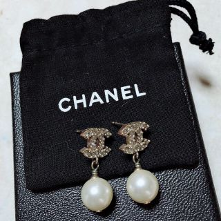 CHANEL - 美品 シャネル♡パール クリア ストーン ゴールド ピアス