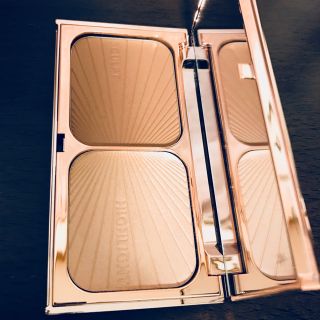 セフォラ(Sephora)の新品 Charlotte Tilbury ハイライト ブロンズ 未使用(フェイスカラー)