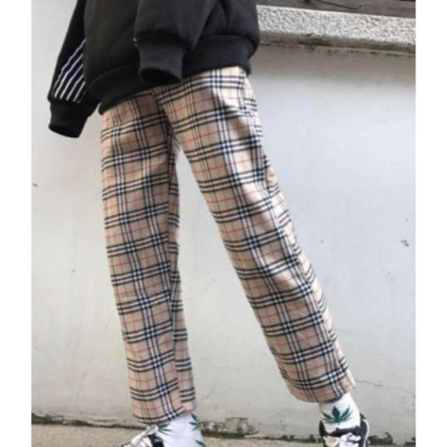 チェック 柄 パンツ オルチャン ユニセックス 韓国 レトロ ベージュ メンズのパンツ(スラックス)の商品写真