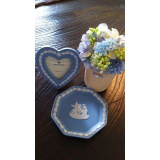 WEDGWOOD(フォトフレーム ・ ブルー・ネイビー/青色系)の WEDGWOOD(フォトフレーム ・ ブルー・ネイビー/青色系)の