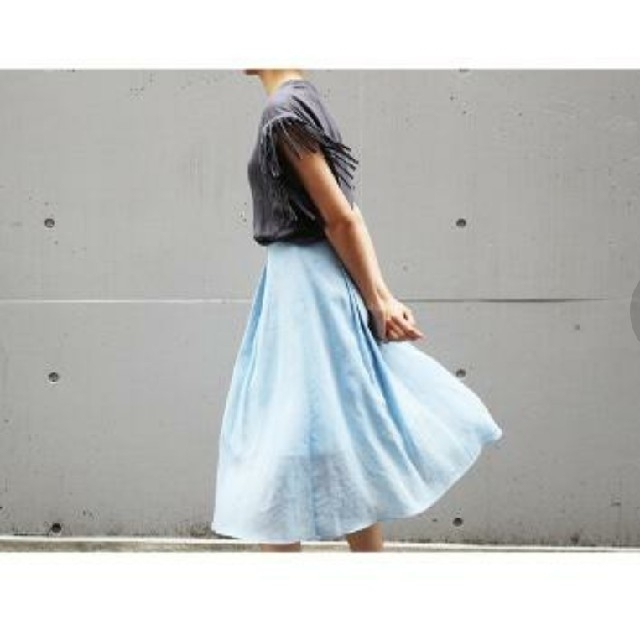 IENA(イエナ)のIENA×Naoko Tsuji オーガンジープリントフレアスカート レディースのスカート(ひざ丈スカート)の商品写真
