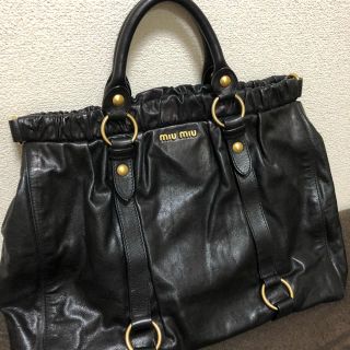 ミュウミュウ(miumiu)のmiumiuツーウェイバッグ(ショルダーバッグ)