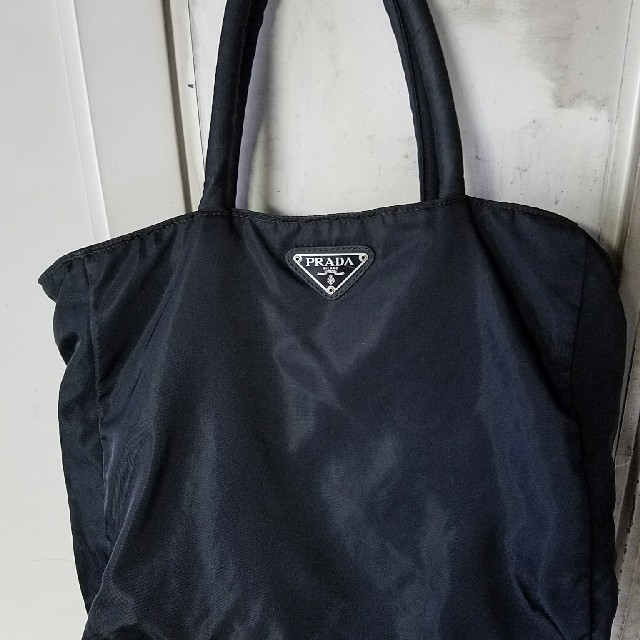 PRADA(プラダ)のPRADAナイロントートバッグ安値です‼ レディースのバッグ(トートバッグ)の商品写真