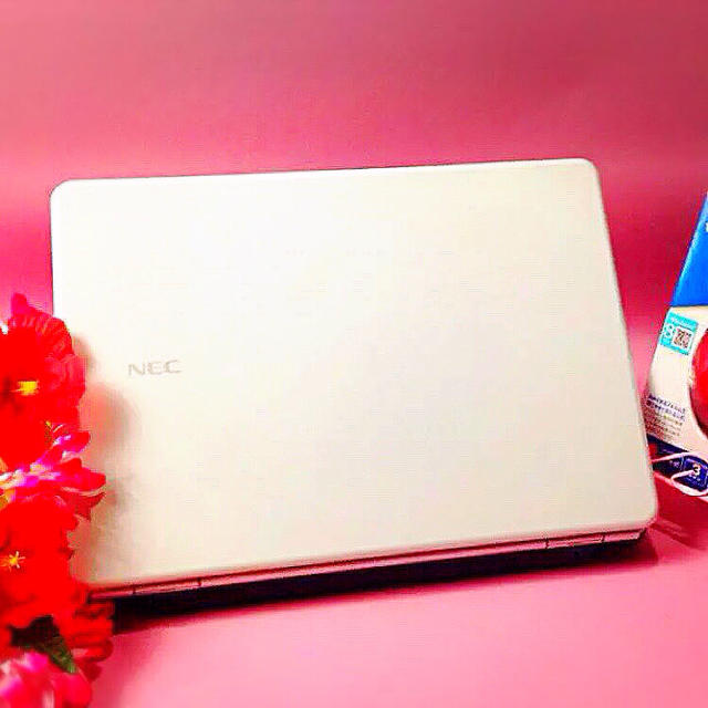 NEC(エヌイーシー)の最強装備なホワイト❤️ブルーレイ/Office/WiFi❤️Win10❤️可愛い スマホ/家電/カメラのPC/タブレット(ノートPC)の商品写真