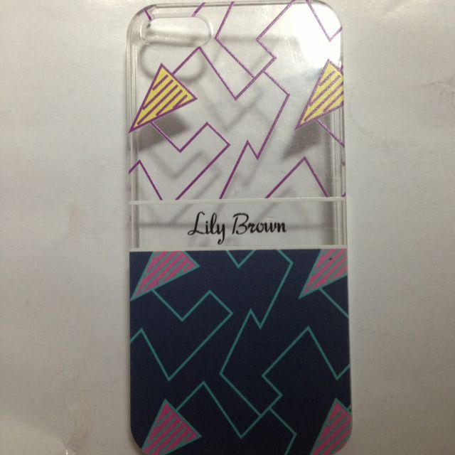 Lily Brown(リリーブラウン)の二点セット♡ スマホ/家電/カメラのスマホアクセサリー(モバイルケース/カバー)の商品写真