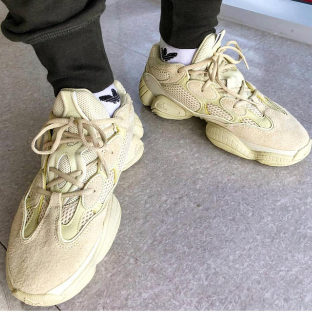 adidas(アディダス)のYeezy 500 SUPERMOON YELLOW メンズの靴/シューズ(スニーカー)の商品写真