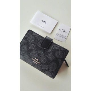 コーチ(COACH)の★★★交渉中★★★COACHシグネチャー姫コーチ二つ折り畳み財布黒ブラック(財布)