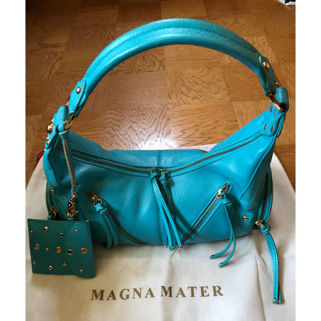 MAGNA MATER(マグナマーテル)のMAGNA MATER レザーバッグ レディースのバッグ(ハンドバッグ)の商品写真