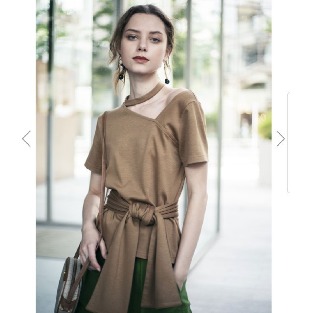 Ameri CHOKER NECK ASYMMETRY TOP