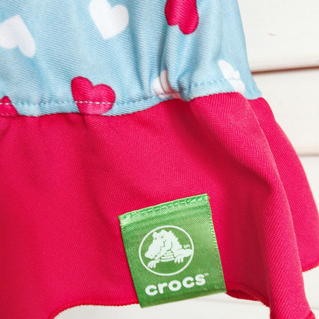 crocs(クロックス)のクロックス 女の子 水着  ワンピース  130 キッズ/ベビー/マタニティのキッズ服女の子用(90cm~)(水着)の商品写真
