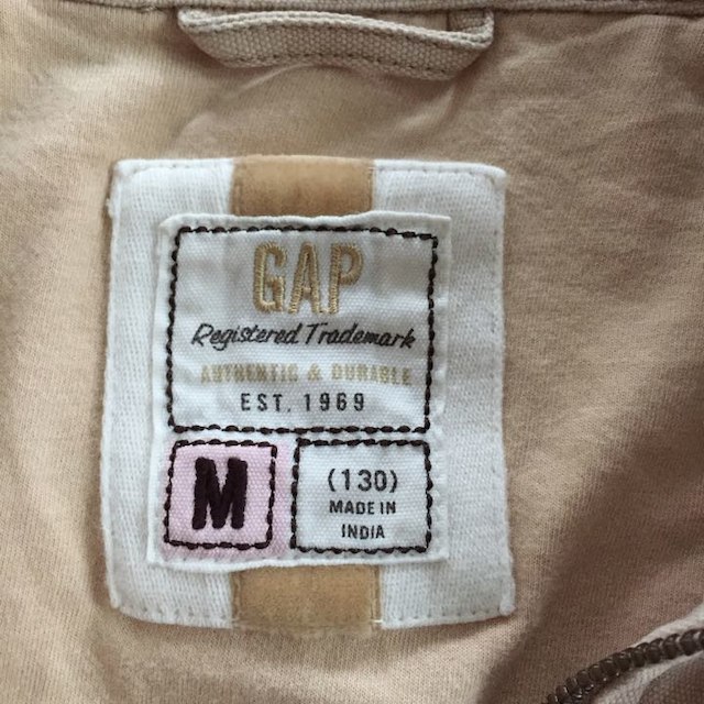 GAP(ギャップ)のGAP 130 アウター 値下げしました キッズ/ベビー/マタニティのキッズ服女の子用(90cm~)(ジャケット/上着)の商品写真