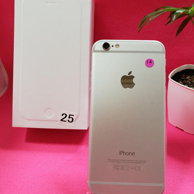 Apple SIMフリー シルバー 付属品付きの通販 by 明香's shop｜アップルならラクマ - Iphone 6 16gb 超激安