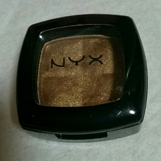 NYX(エヌワイエックス)のNYX アイシャドウ brush コスメ/美容のベースメイク/化粧品(アイシャドウ)の商品写真