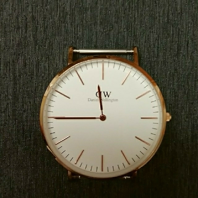 Daniel Wellington(ダニエルウェリントン)のDanielWellington　ダニエルウェリントン　時計　40mm メンズの時計(腕時計(アナログ))の商品写真