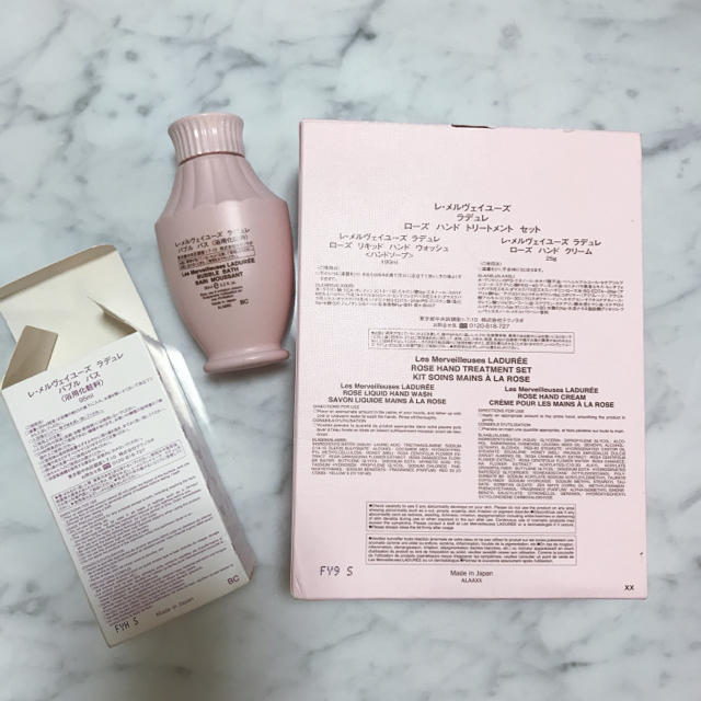 LADUREE(ラデュレ)のラデュレ新品ハンドトリートメントセット コスメ/美容のボディケア(ハンドクリーム)の商品写真