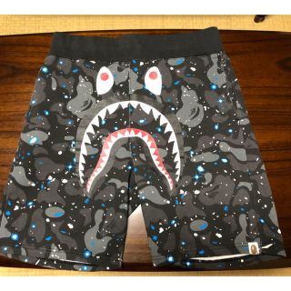 アベイシングエイプ(A BATHING APE)のA BATHING APE SPACE CAMO SHARK SHORTS(ショートパンツ)