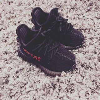 アディダス(adidas)の13cm adidas yeezy boost 350 infant bred(スニーカー)