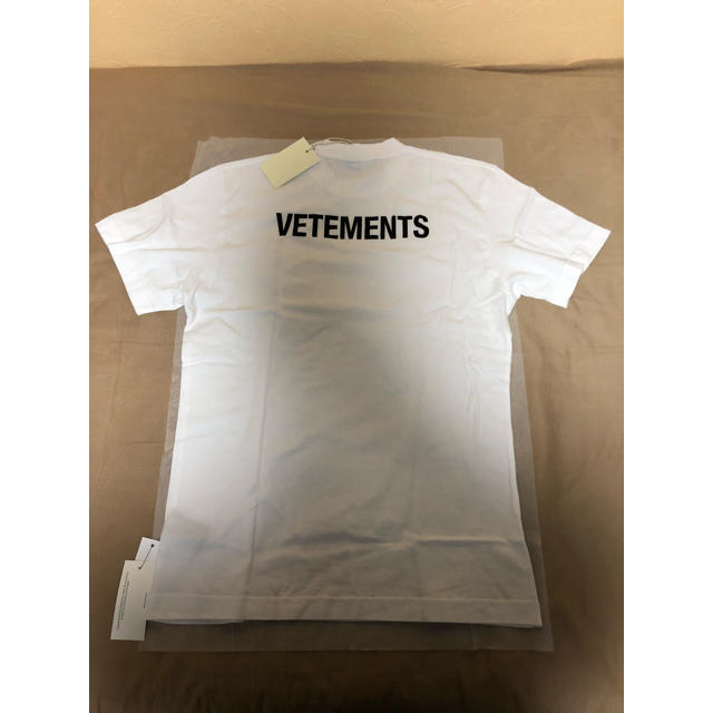 Balenciaga(バレンシアガ)のVETEMENTS Tシャツ メンズのトップス(Tシャツ/カットソー(半袖/袖なし))の商品写真