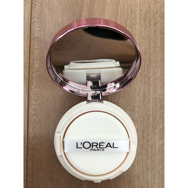 L'Oreal Paris(ロレアルパリ)のロレアルパリ ルーセントマジック クッションブラッシュ P3 コスメ/美容のベースメイク/化粧品(チーク)の商品写真