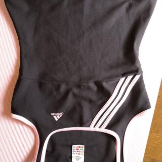 アディダス(adidas)のアディダスタンクトップ(タンクトップ)