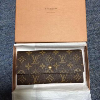 ルイヴィトン(LOUIS VUITTON)のVUITTON 未使用 ヴィトン 財布 (財布)