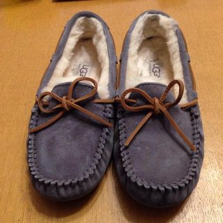 アグ(UGG)の美品♡UGGダコタピューター5(ローファー/革靴)